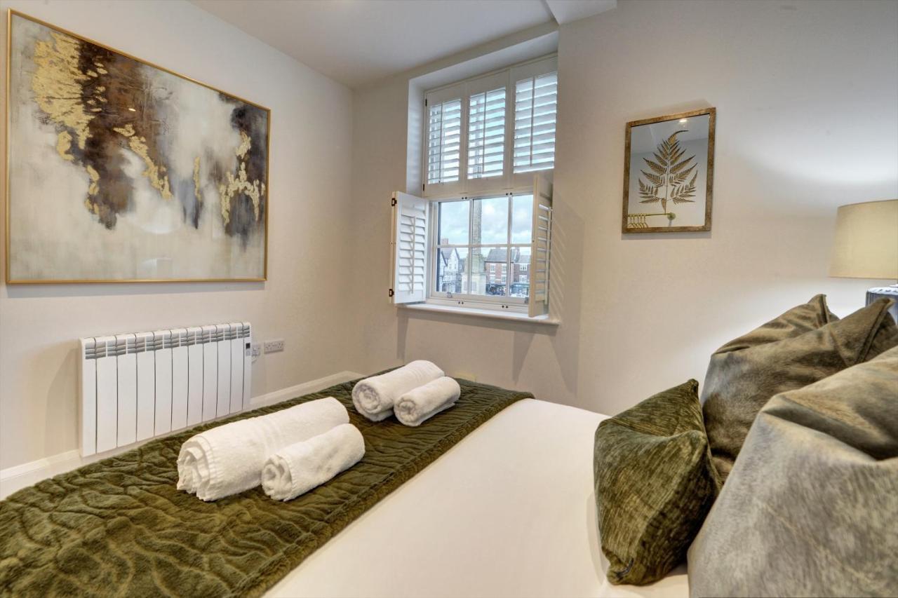 The Penthouse - Allocated Parking With City Views Ripon Exterior photo